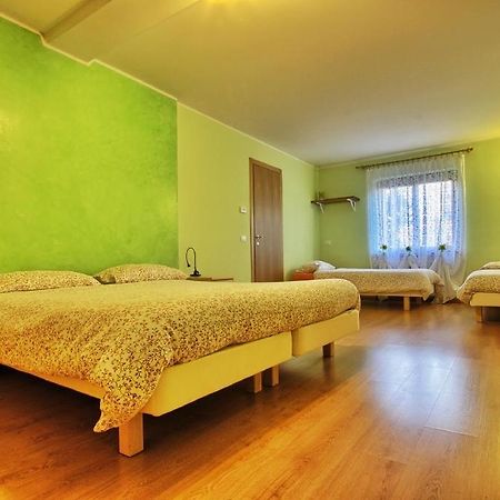 Bed and Breakfast Cip & Ciop Buia Zimmer foto